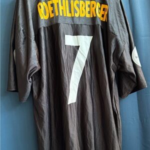 Men's Black and Gold Sports Jersey